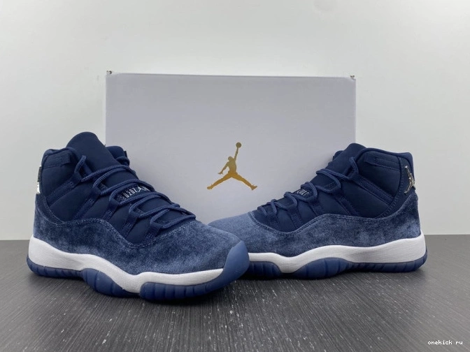 Rep Onekick WMNS AR0715-441 AIR NAVY JORDAN MIDNIGHT 11 VELVET 0822